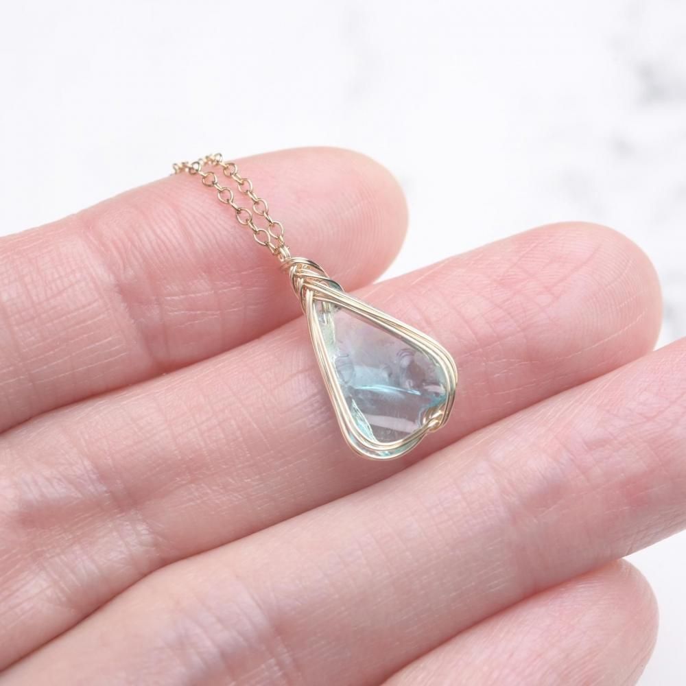 シエラ産 アンダラクリスタル エレクトリックブルー ワイヤー