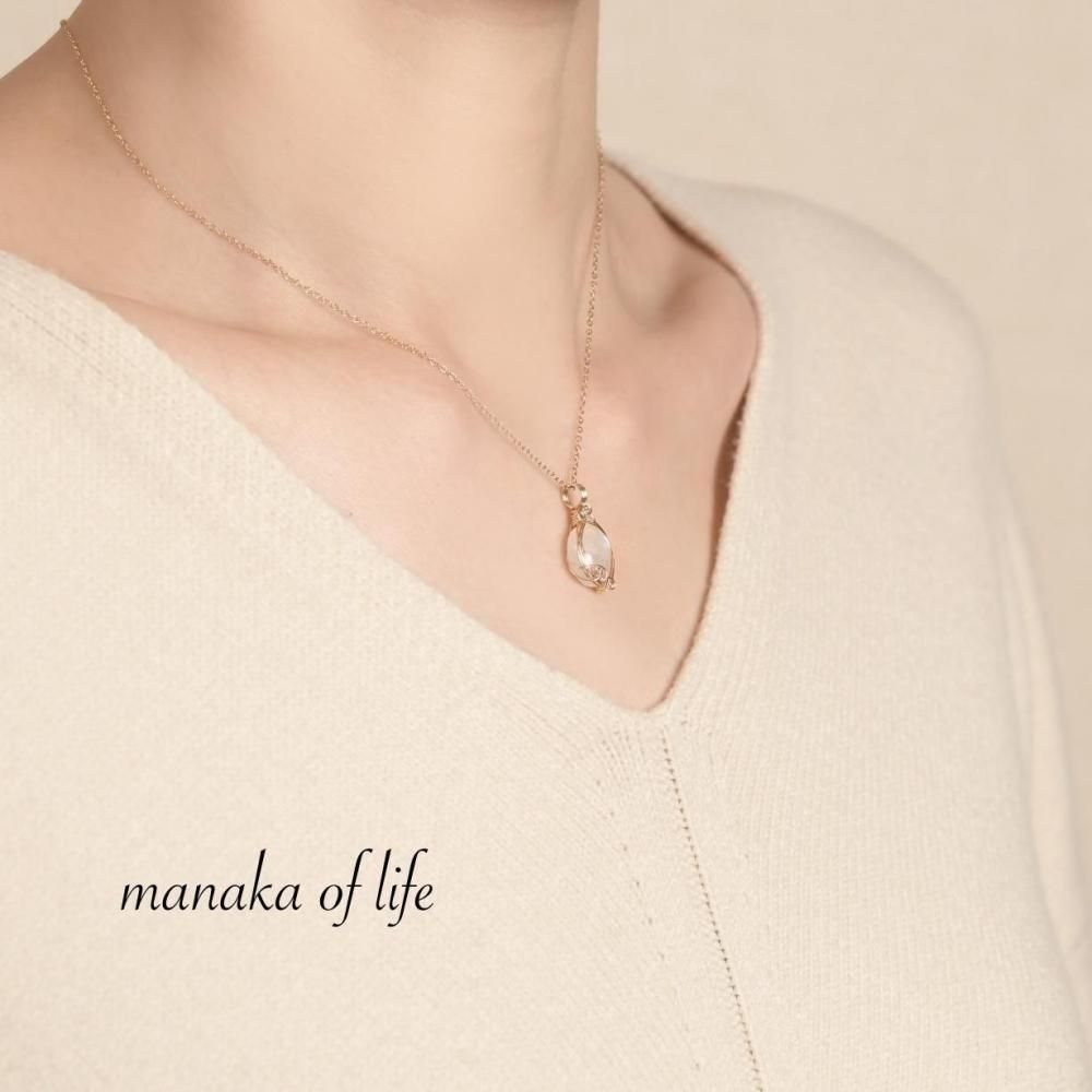 レインボームーンストーン ペンダントトップ ワイヤーラッピング