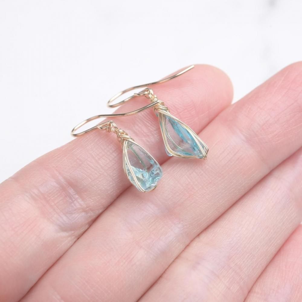 シエラネバダ産 アンダラクリスタル エレクトリックブルー