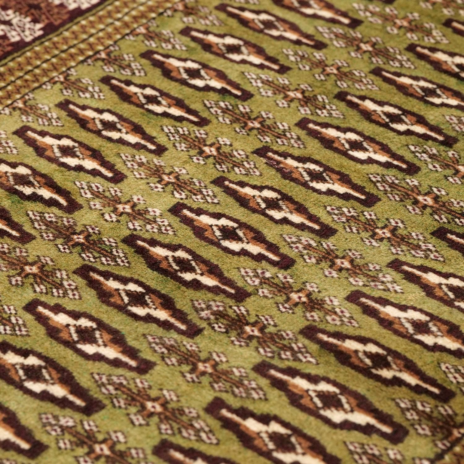 トルクメン絨毯 1970年代 | 手織り緑色 - vintagecarpet