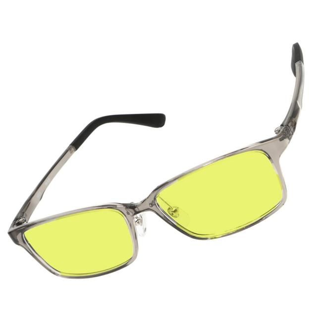 夜間運転メガネ 度付き｜まぶしさ軽減・視力補正で夜の視界をクリアに