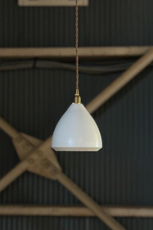 ironshade Venus white