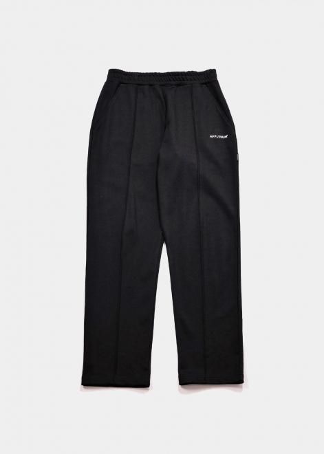 APPLEBUMLOGO SWEAT PANTS BLACK<img class='new_mark_img2' src='https://img.shop-pro.jp/img/new/icons15.gif' style='border:none;display:inline;margin:0px;padding:0px;width:auto;' />