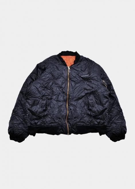 <img class='new_mark_img1' src='https://img.shop-pro.jp/img/new/icons15.gif' style='border:none;display:inline;margin:0px;padding:0px;width:auto;' />APPLEBUMWRINKLED MA-1 JACKET BLACK