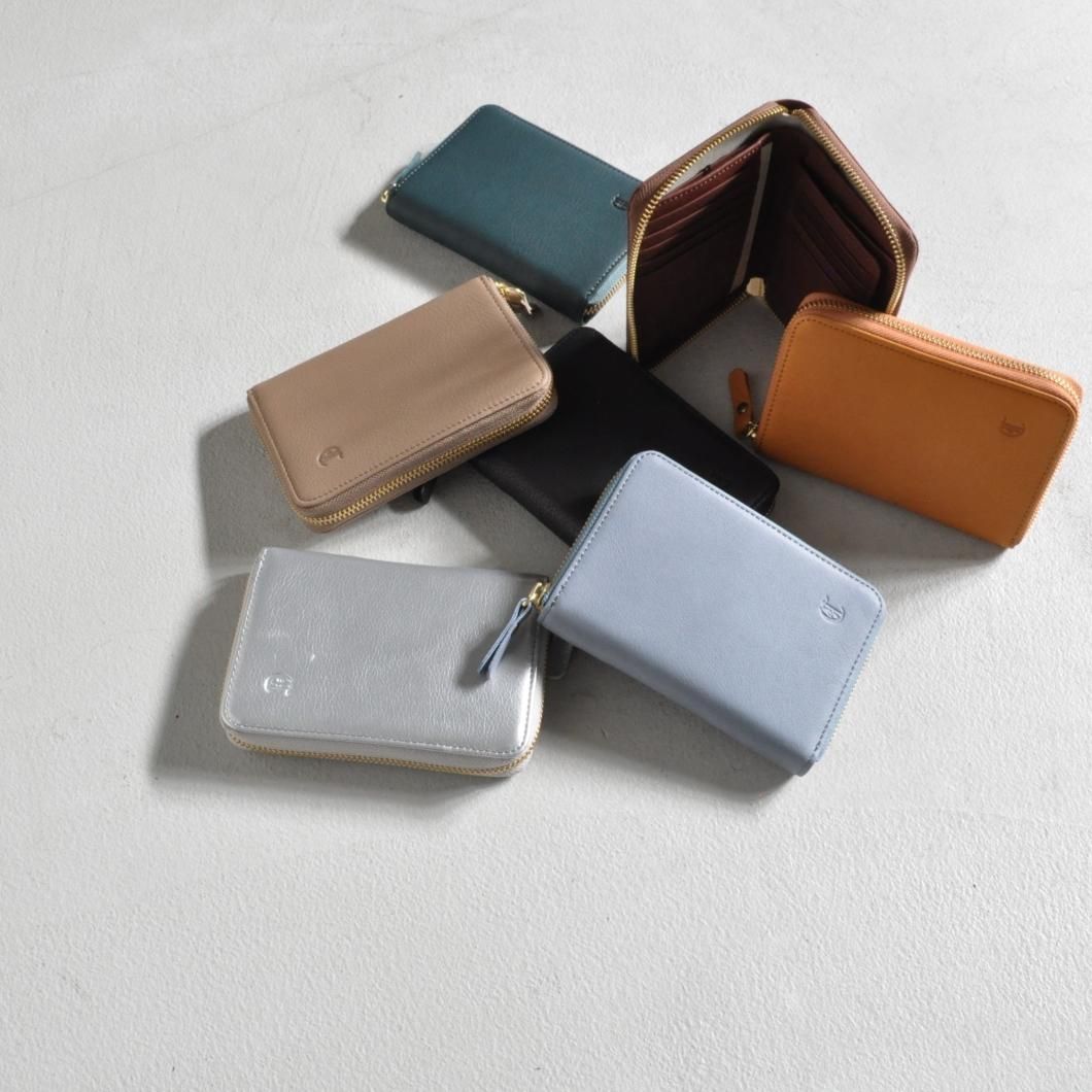 未使用 クレドラン2つ折り財布 TANTE MEDIUM WALLETブラック TANTE MEDIUM WALLET - CLEDRAN ONLINE STORE