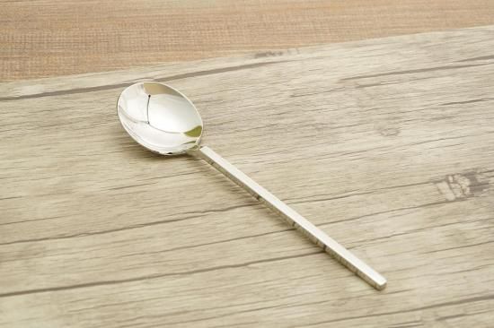 バストーネ デザートスプーン