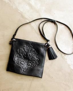 leather pochette bag/