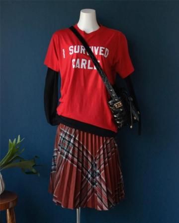 80's I survived carle tee