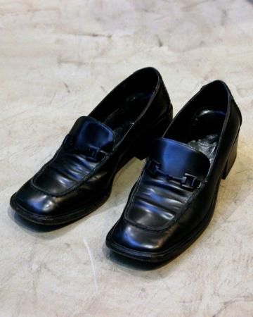 GUCCI horsebit leather loafer (Black)