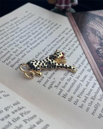 1950-60s Leopard brooch