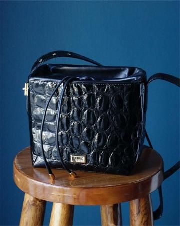 GIANFRANCO FERRE quilting shoulder bag