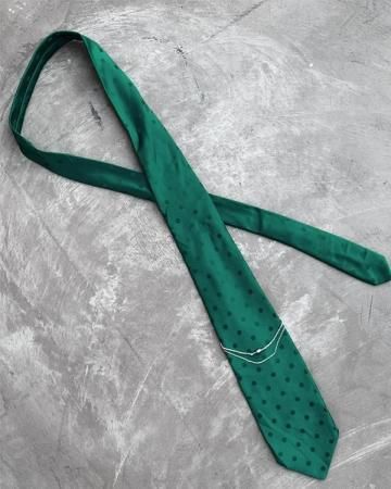 Green dot tie with tie chain(made in Japan)