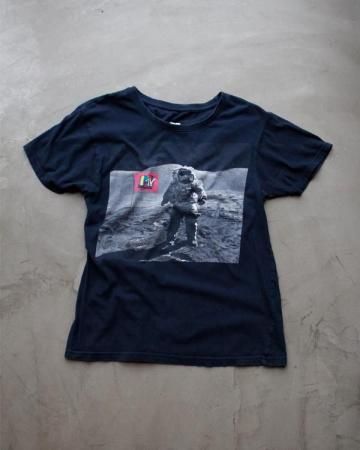 MTV astronaut tee