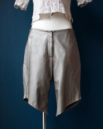 SheEPs Remake / Leather short pants