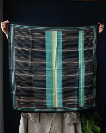 Stripe square scarf