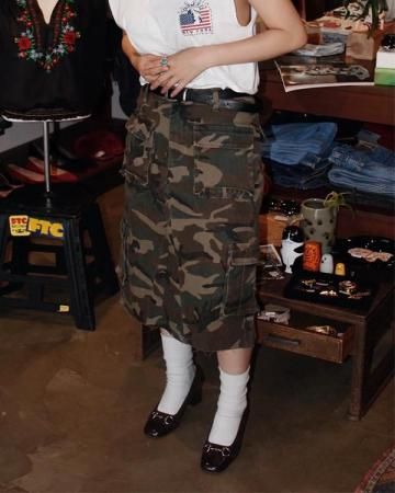 SheEPs Remake / Camouflage pattern skirt