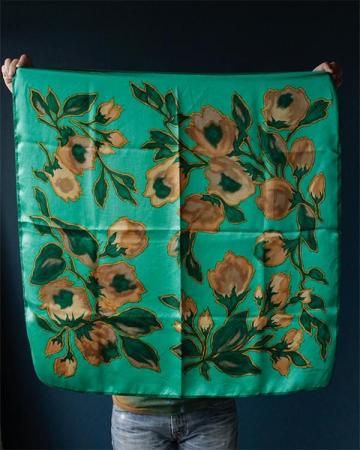 Yvonne St-Martin flower silk scarf(made in France)