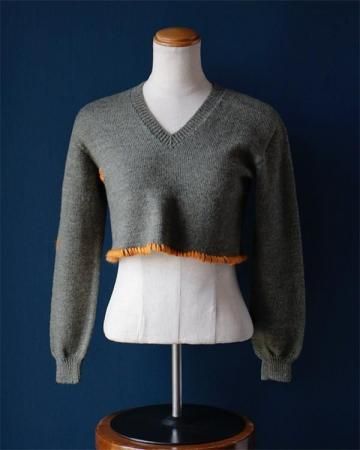 Sheeps Remake / embroidery cropped knit(GR)