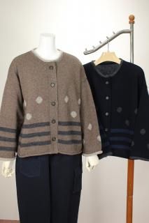 <img class='new_mark_img1' src='https://img.shop-pro.jp/img/new/icons15.gif' style='border:none;display:inline;margin:0px;padding:0px;width:auto;' />アトリエパス pas a' pas 水玉とシマ柄のニットカーディガン ショート丈