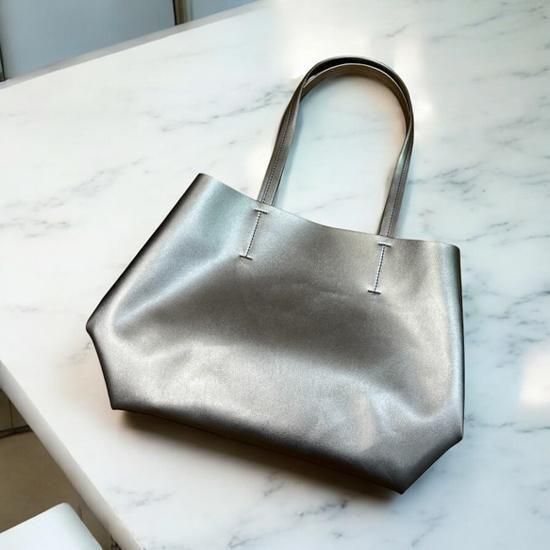 ����������A4�ե������б� ����ȥ���� ��Ť�ǿ��ޤ���ȡ��ȥХå� ��240g PU���ࡼ���쥶���ʥ���᥿��å���