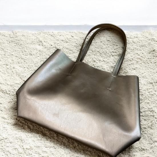 ����������A4�ե������б� ����ȥ���� ��Ť�ǿ��ޤ���ȡ��ȥХå� ��240g PU���ࡼ���쥶���ʥ֥��󥺡�