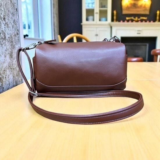 ���������۾��PU�쥶�� ����ȥ����250�� ���������Хå� PU�����󥯥쥶���ʥ֥饦���