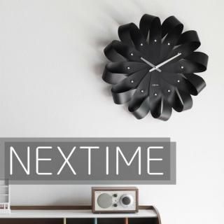 シンプルな黒い正方形置時計 リズム RHYTHM 電波 目覚まし時計 温湿度計付き 環境目安表示 黒