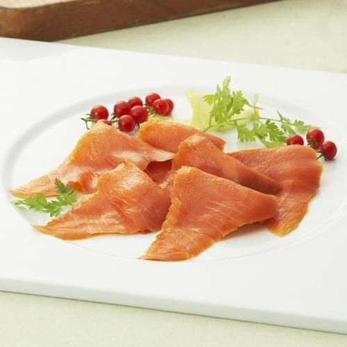 スモークサーモン（トロ）70g - トアロードデリカテッセン