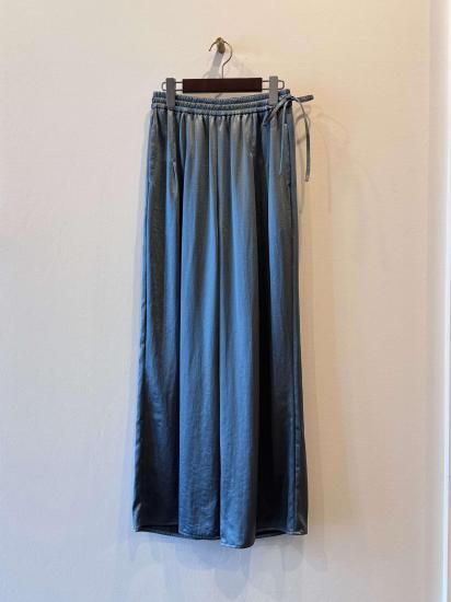 【クリアランスセール】キリム 187cm×118cm No. 0510-25-2 LIROMAサテンスカート - LE CLOSET + RAFFSPEC