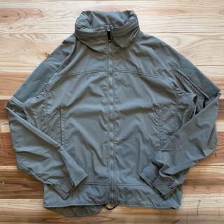 <img class='new_mark_img1' src='https://img.shop-pro.jp/img/new/icons13.gif' style='border:none;display:inline;margin:0px;padding:0px;width:auto;' />Military Deadstock U.S.ARMY BEYOND LEVEL5 PCU SOFT SHELL 