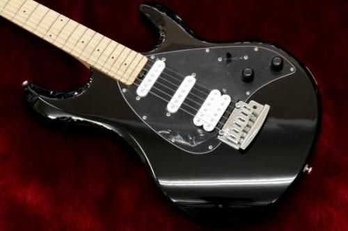 Stering by Musicman S.U.B SILO3-BK/M