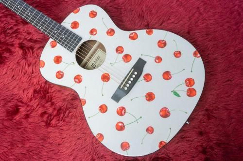 newNAGI GUITARS / cherry Ivory TONIQ͡