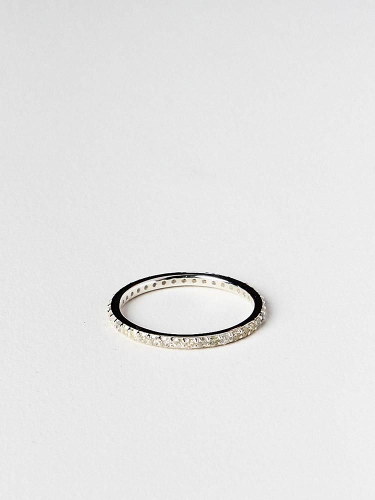 Prong eternity ring