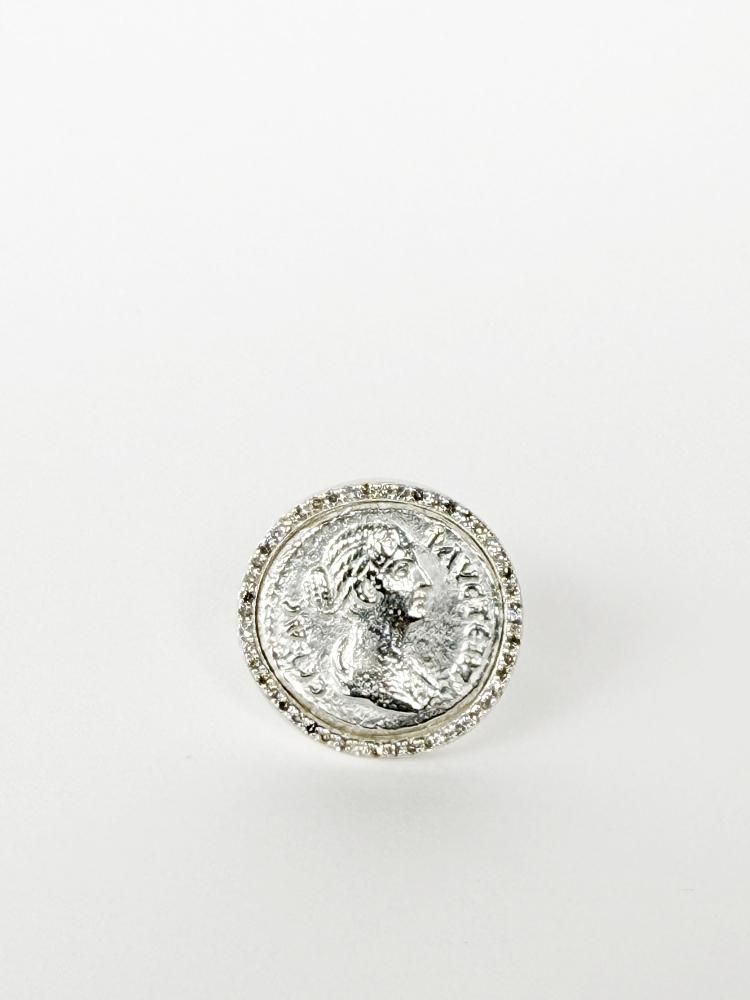 Diamond coin ring