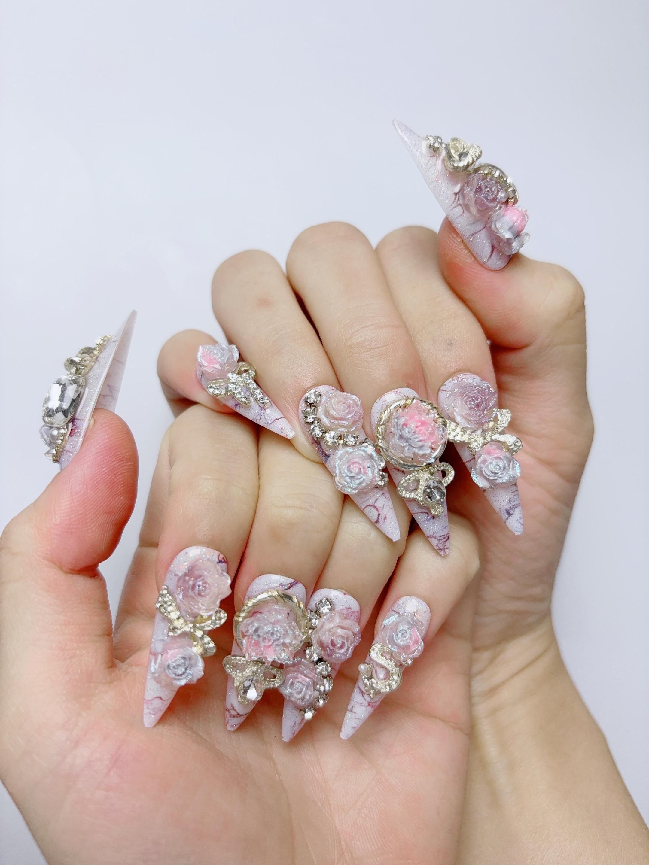 <img class='new_mark_img1' src='https://img.shop-pro.jp/img/new/icons1.gif' style='border:none;display:inline;margin:0px;padding:0px;width:auto;' />Donas Boutique