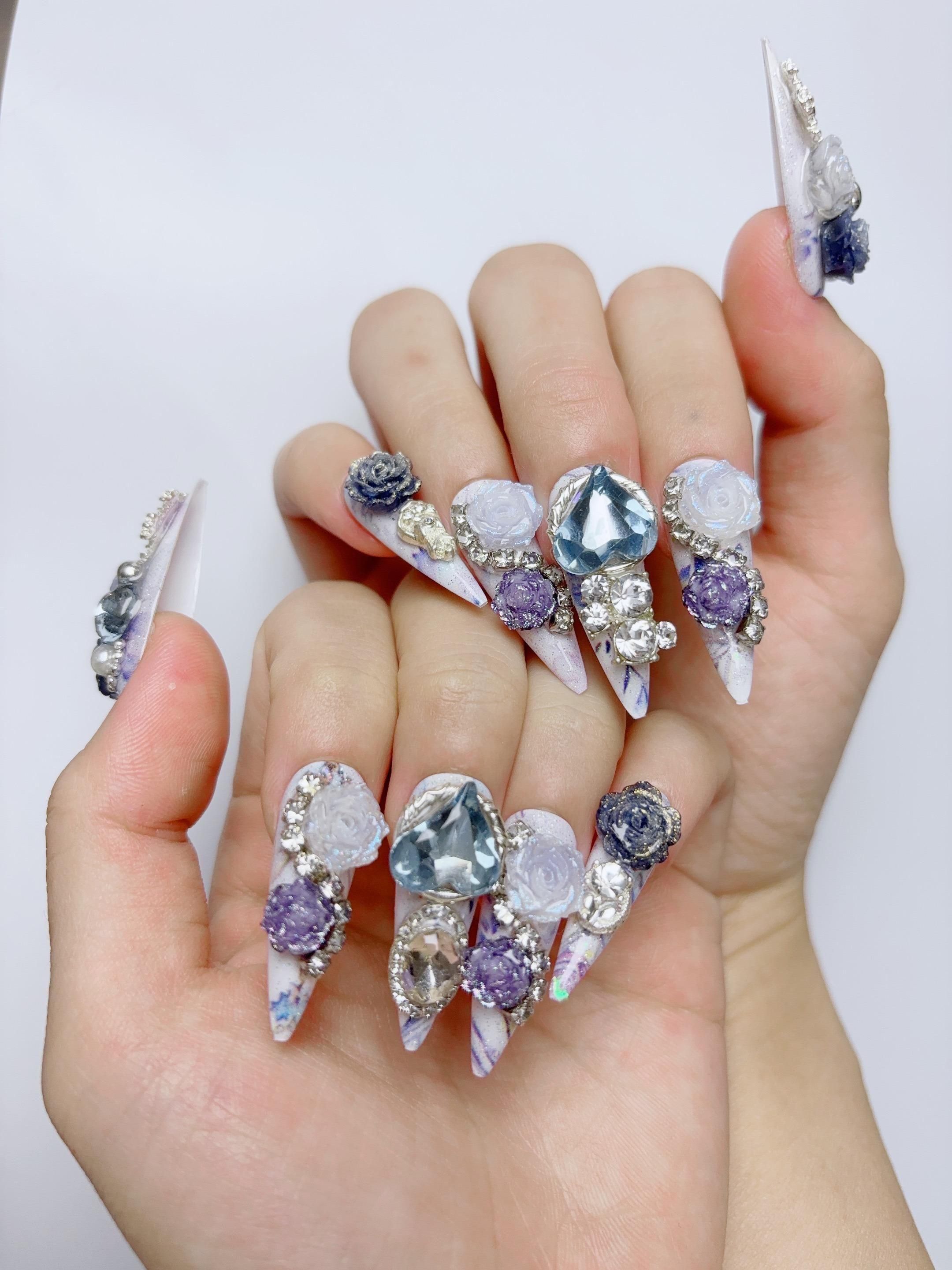 <img class='new_mark_img1' src='https://img.shop-pro.jp/img/new/icons1.gif' style='border:none;display:inline;margin:0px;padding:0px;width:auto;' />Donas Boutique