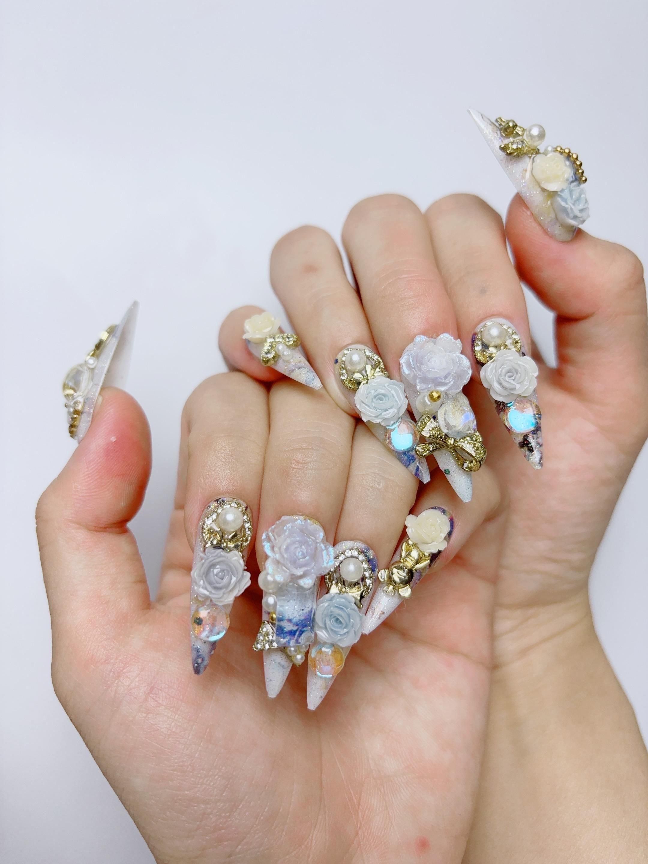 <img class='new_mark_img1' src='https://img.shop-pro.jp/img/new/icons1.gif' style='border:none;display:inline;margin:0px;padding:0px;width:auto;' />Donas Boutique