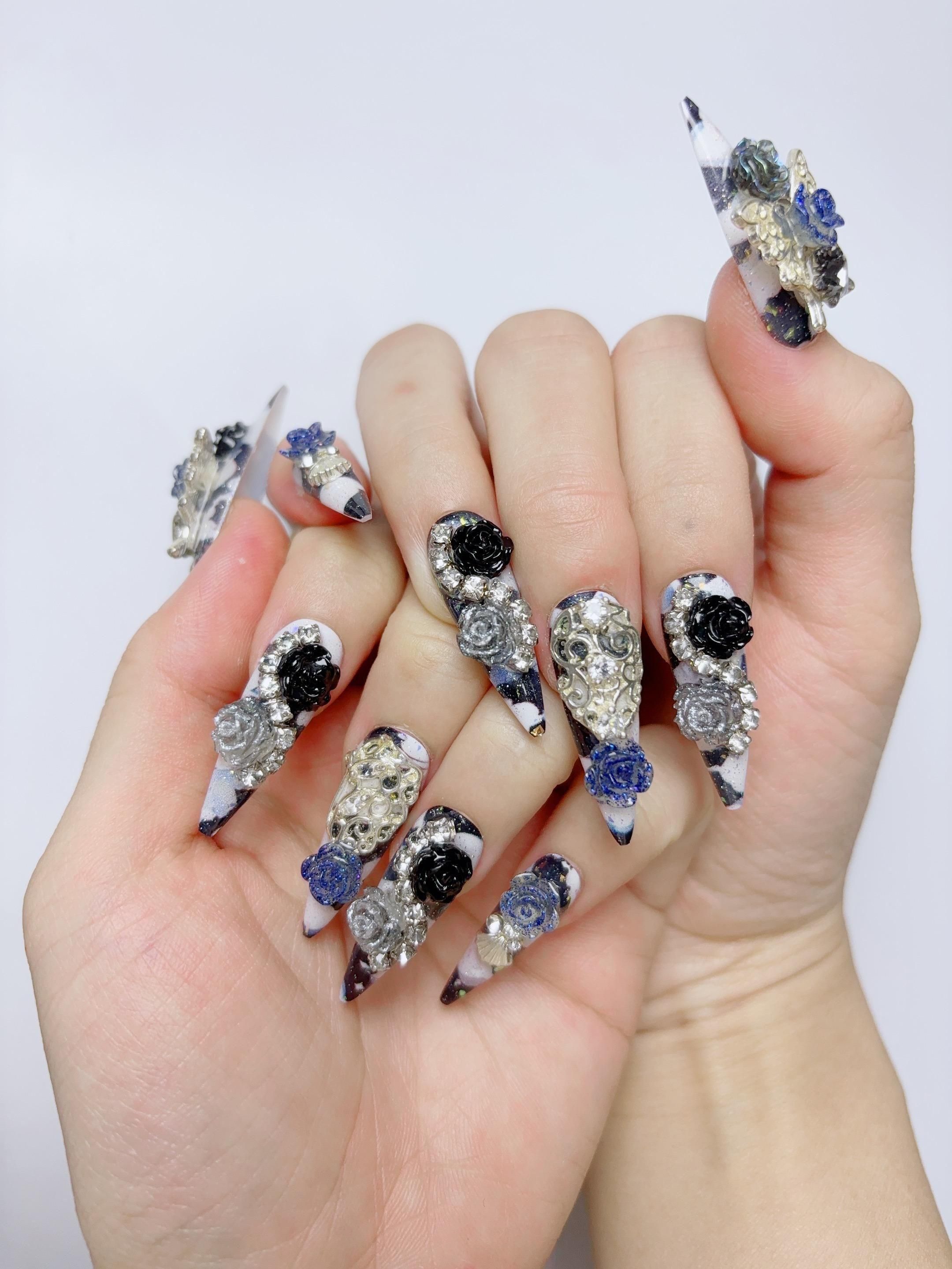 <img class='new_mark_img1' src='https://img.shop-pro.jp/img/new/icons1.gif' style='border:none;display:inline;margin:0px;padding:0px;width:auto;' />Donas Boutique