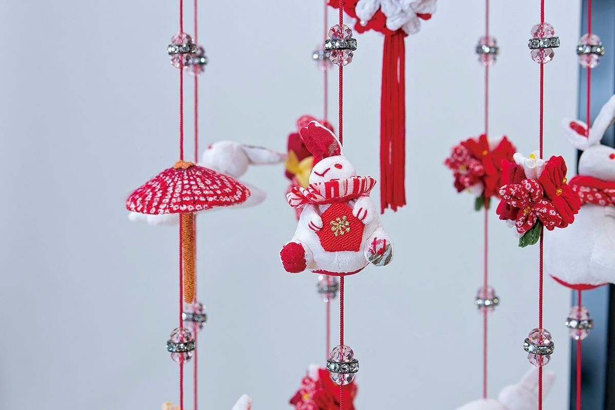 つるし飾り 赤うさぎ極上