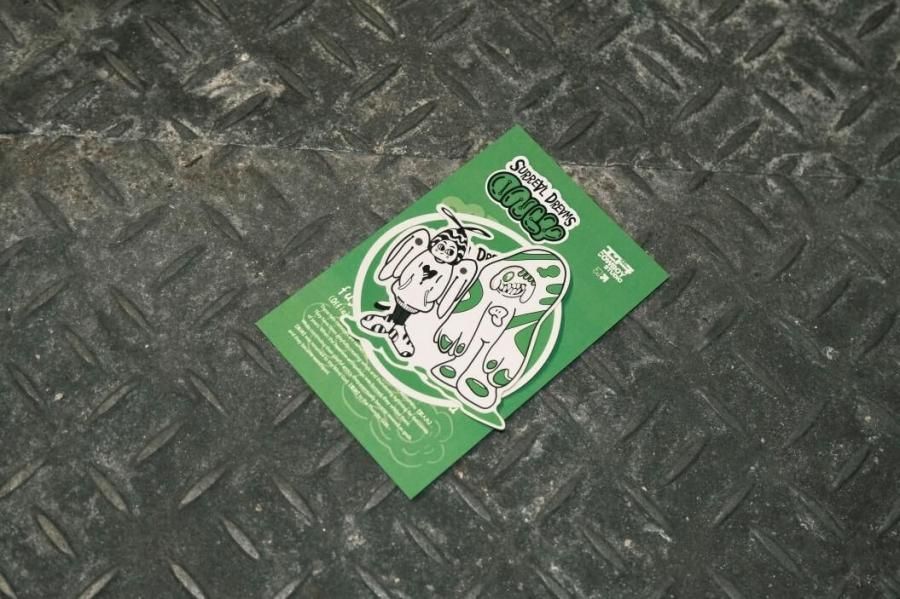 <span>Sticker / </span><span> RESONANCE..</span>