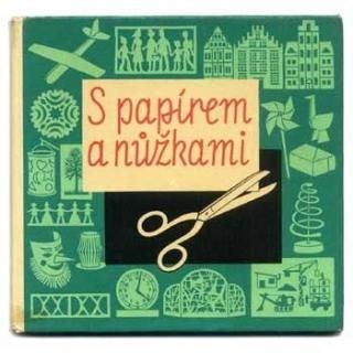 S papirem a nuzkamiǯ